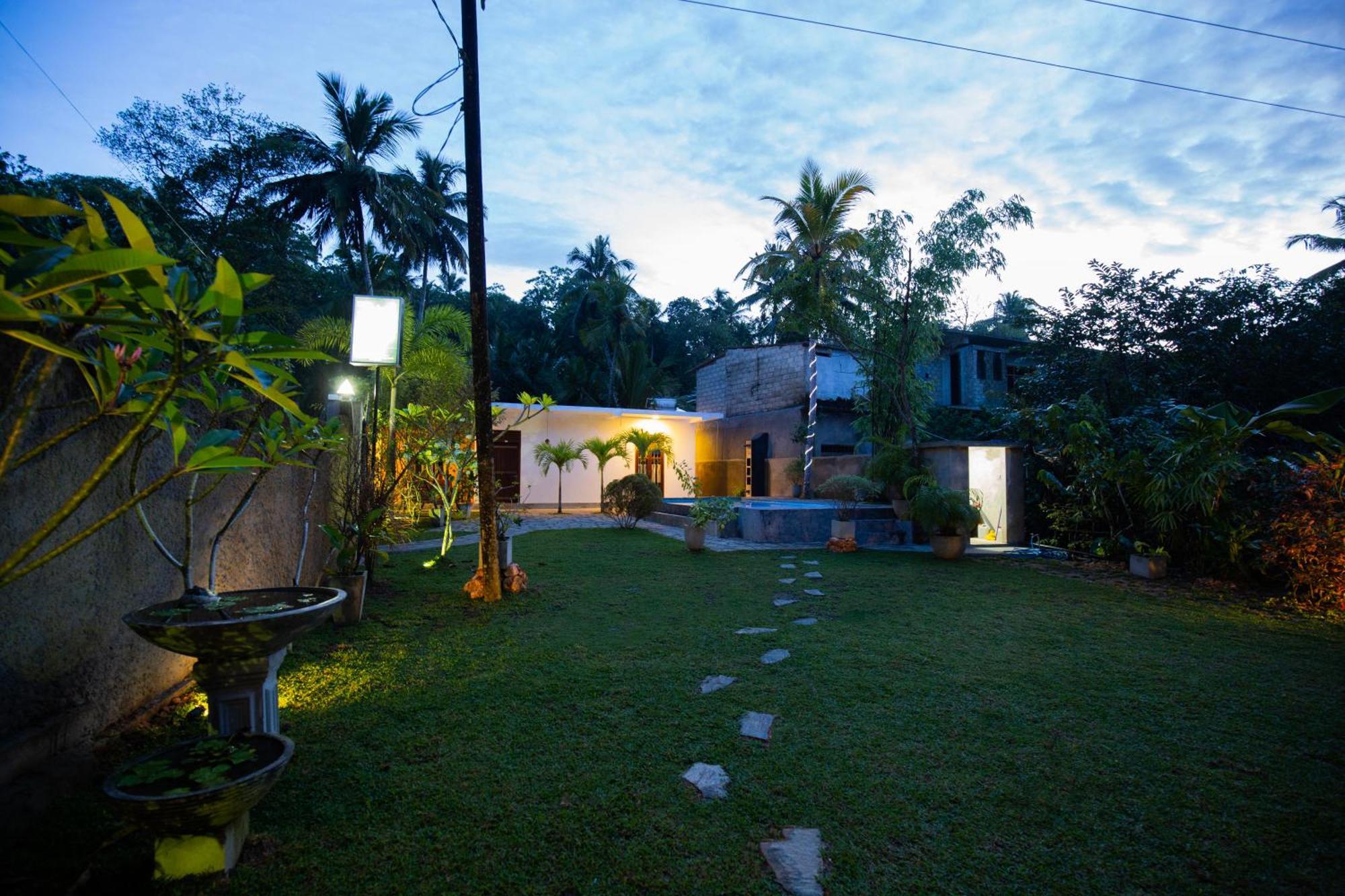Saku Residence Unawatuna Exterior foto